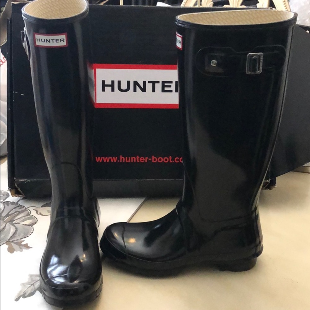 NEW!! Hunter black glossy rain boots